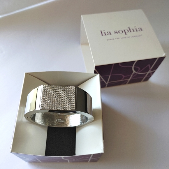 Lia Sophia Silver Dynasty Cuff Bracelet Rinestones - Picture 5 of 8